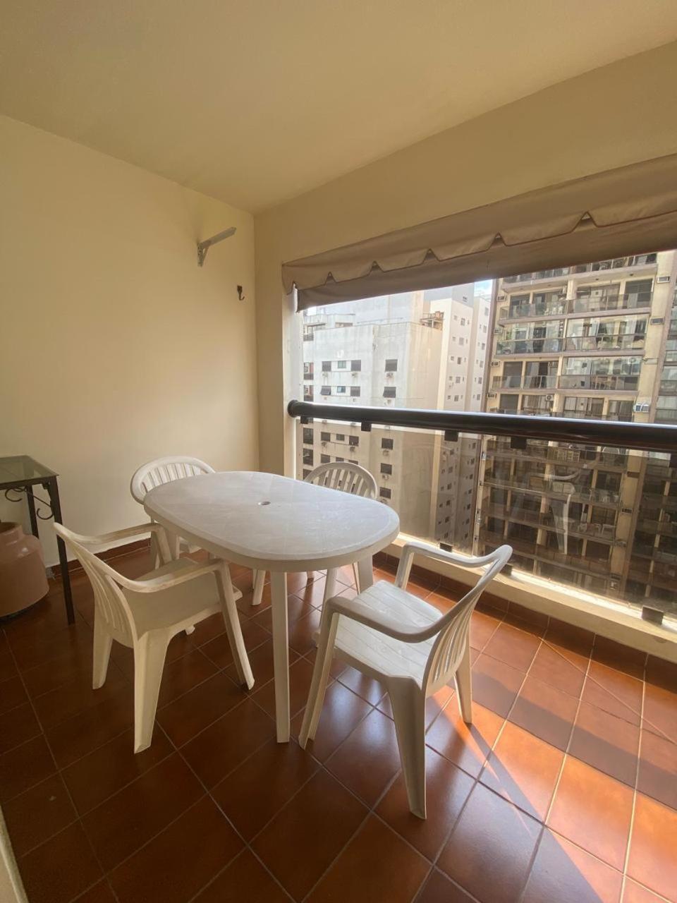 2 Dorm L Piscina L Sauna L Garagem L 200M Da Praia Das Pitangueiras Guarujá Zewnętrze zdjęcie